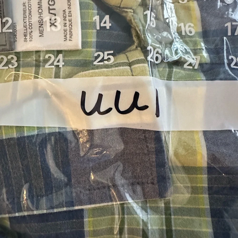 The North Face Shirt Men’s XL‎ Blue Yellow Plaid Short Sleeve Button Down